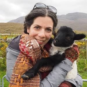 Meet your Posher, Laura